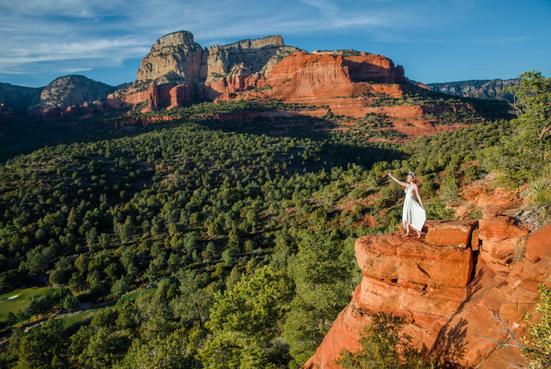 From Boardroom to Woowoo: Instagram’s Viral Crystal Goddess Opens Sedona’s Most Enchanting Jewelry Boutique